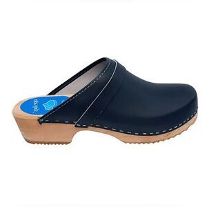 CAPE COD CLOGS // size 38